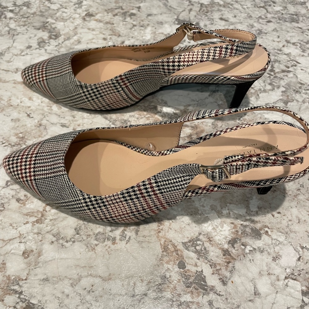 Pretty Ann Taylor shoes